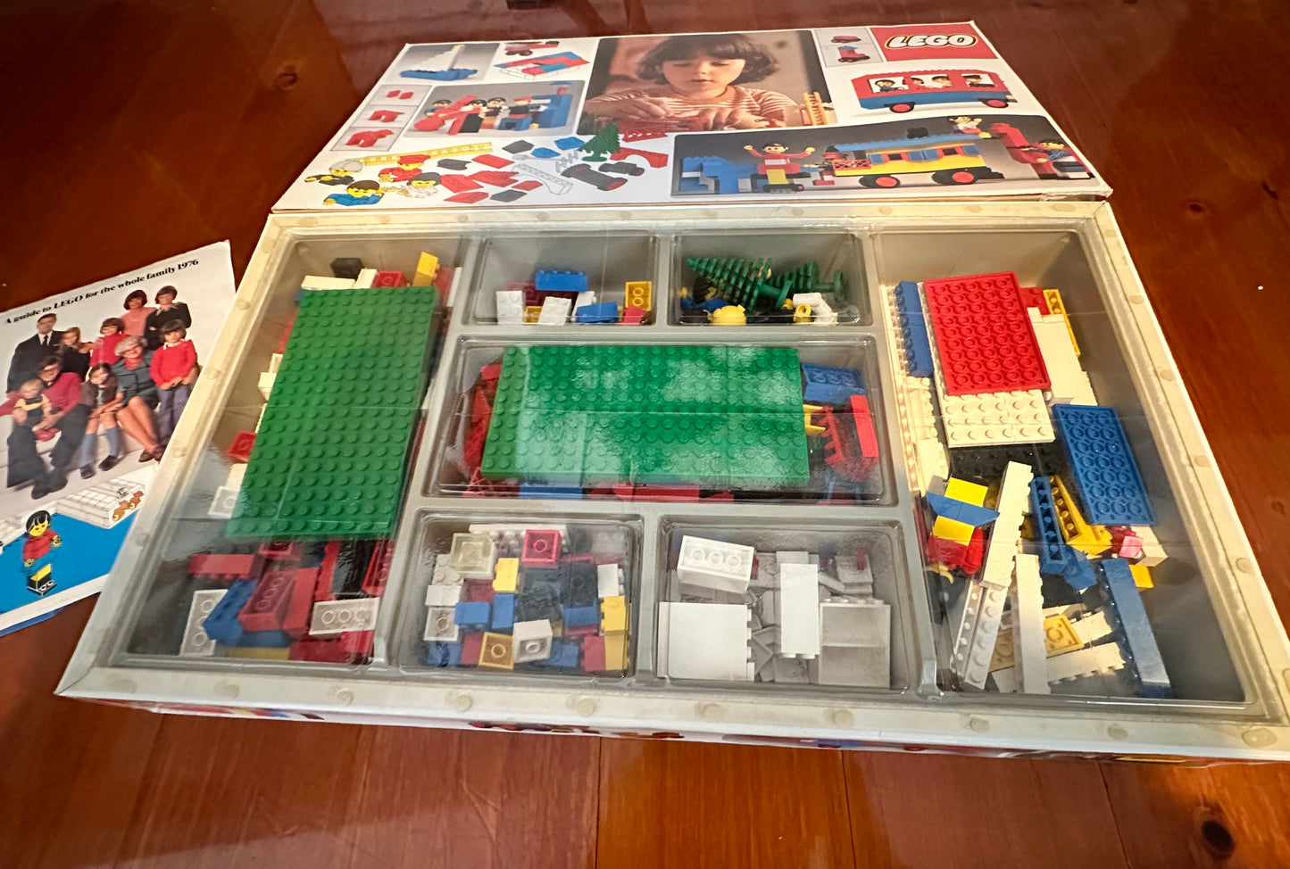 Unique Vintage 1976 Boxed Lego Set 50