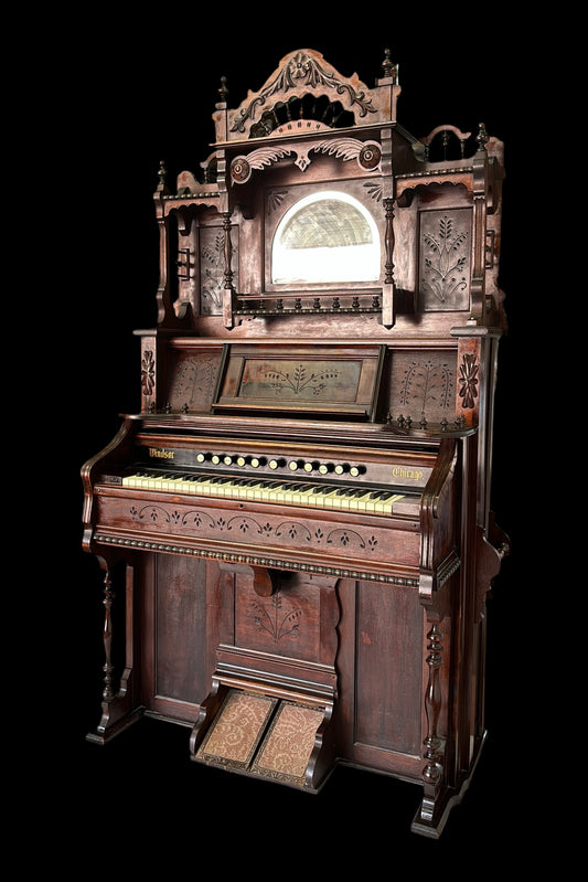 Upright Victorian Style Windsor Pump Organ, Made in Chicago c1890s