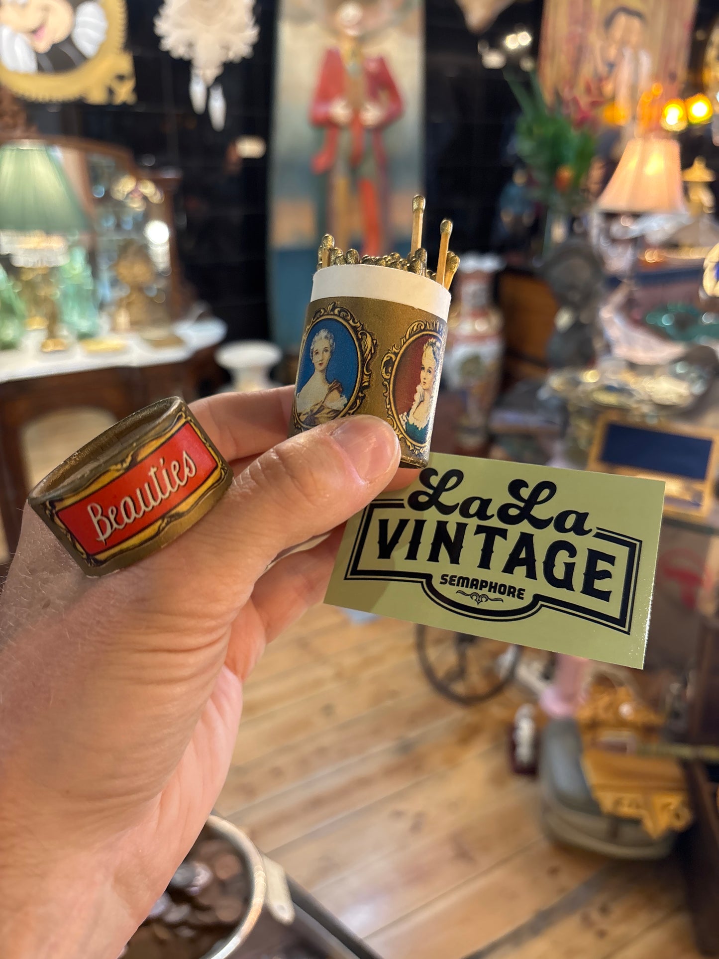 1920s German “Beauties XVIIIth Century” Celluloid-Top Match Barrel – Novelty Dummy Matches