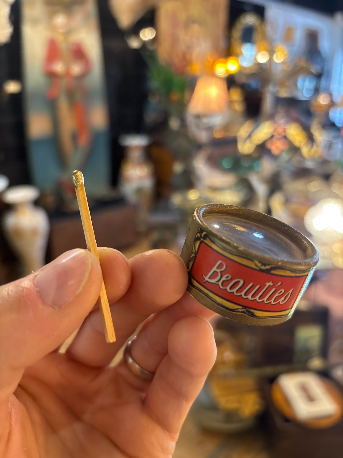 1920s German “Beauties XVIIIth Century” Celluloid-Top Match Barrel – Novelty Dummy Matches