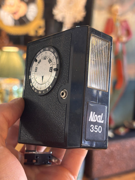 Vintage Noal 350 Camera Flash – Untested Photographic Accessory