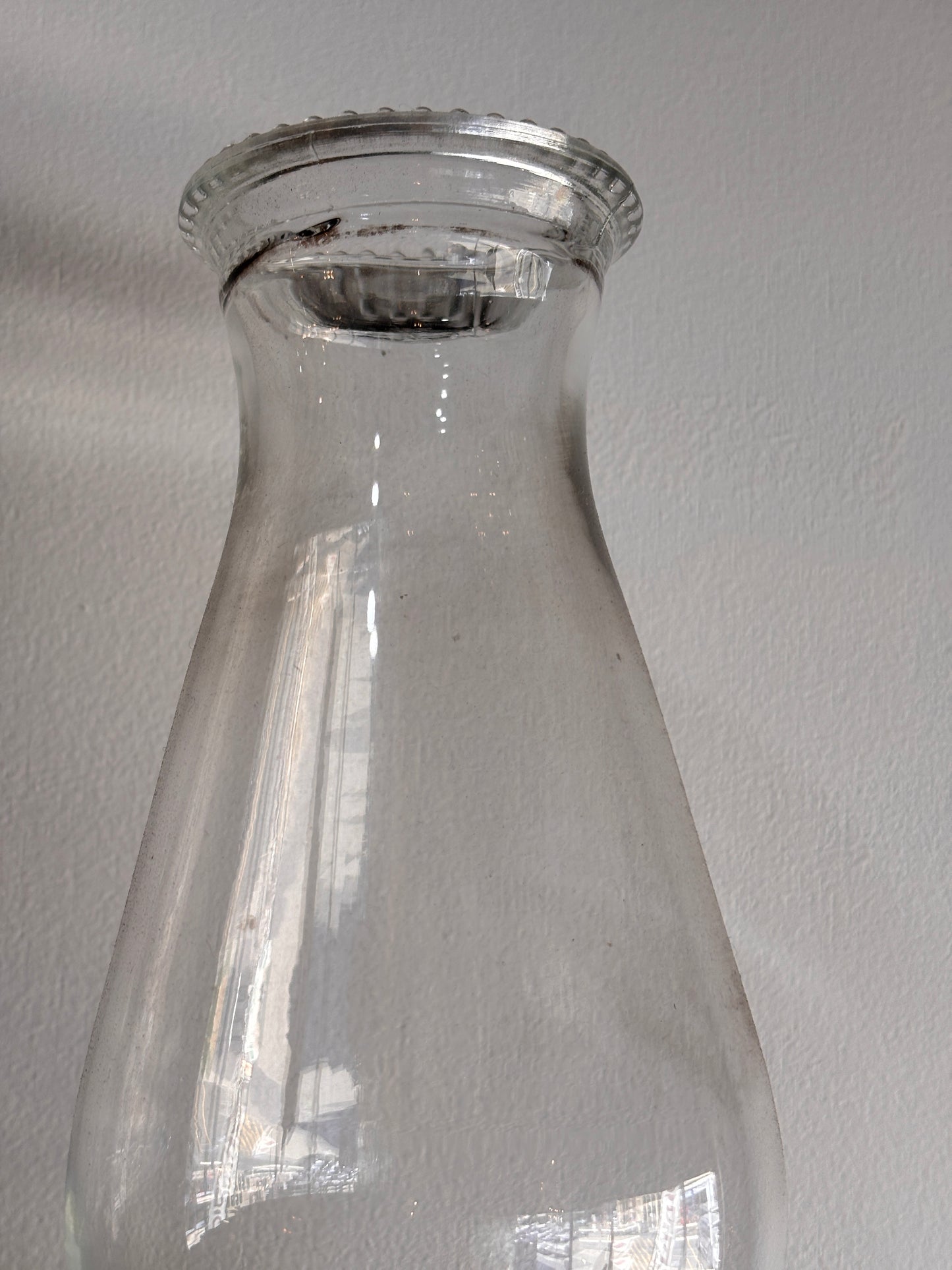 Antique Amber Glass Oil Lamp with Clear Chimney – Victorian Kerosene Lamp 47 cm