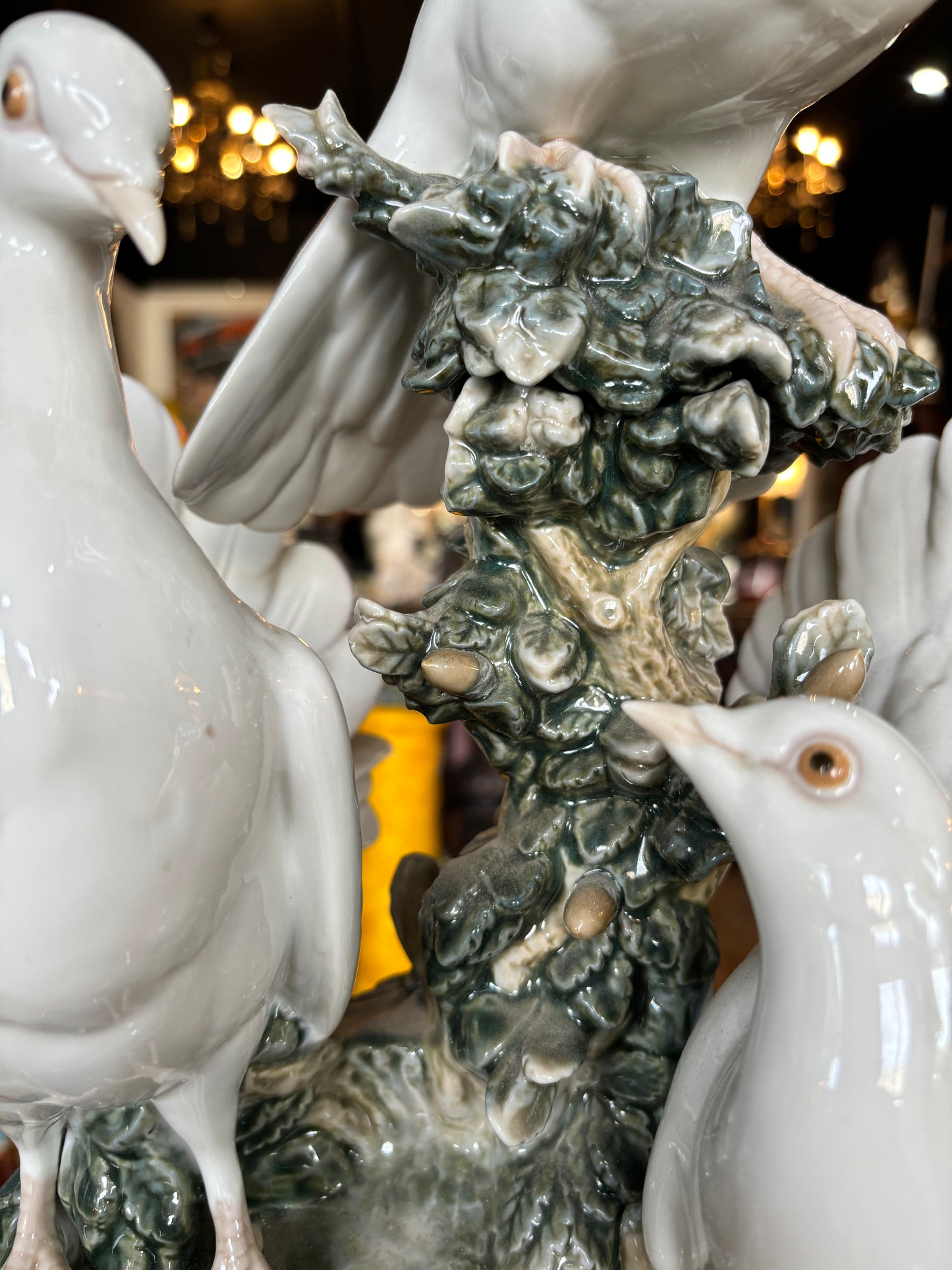 Lladro Scene in Fine Porcelain Depicting Three Doves