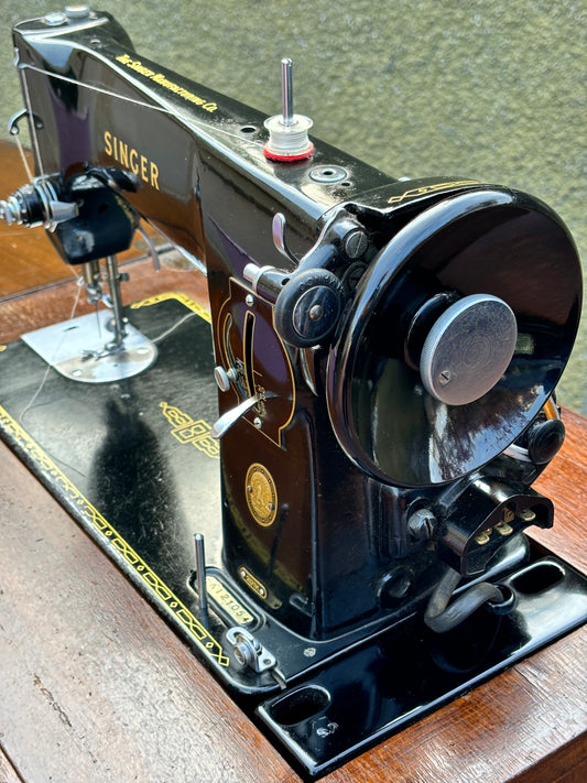 Vintage Singer Sewing Machine with Cabinet, 1954