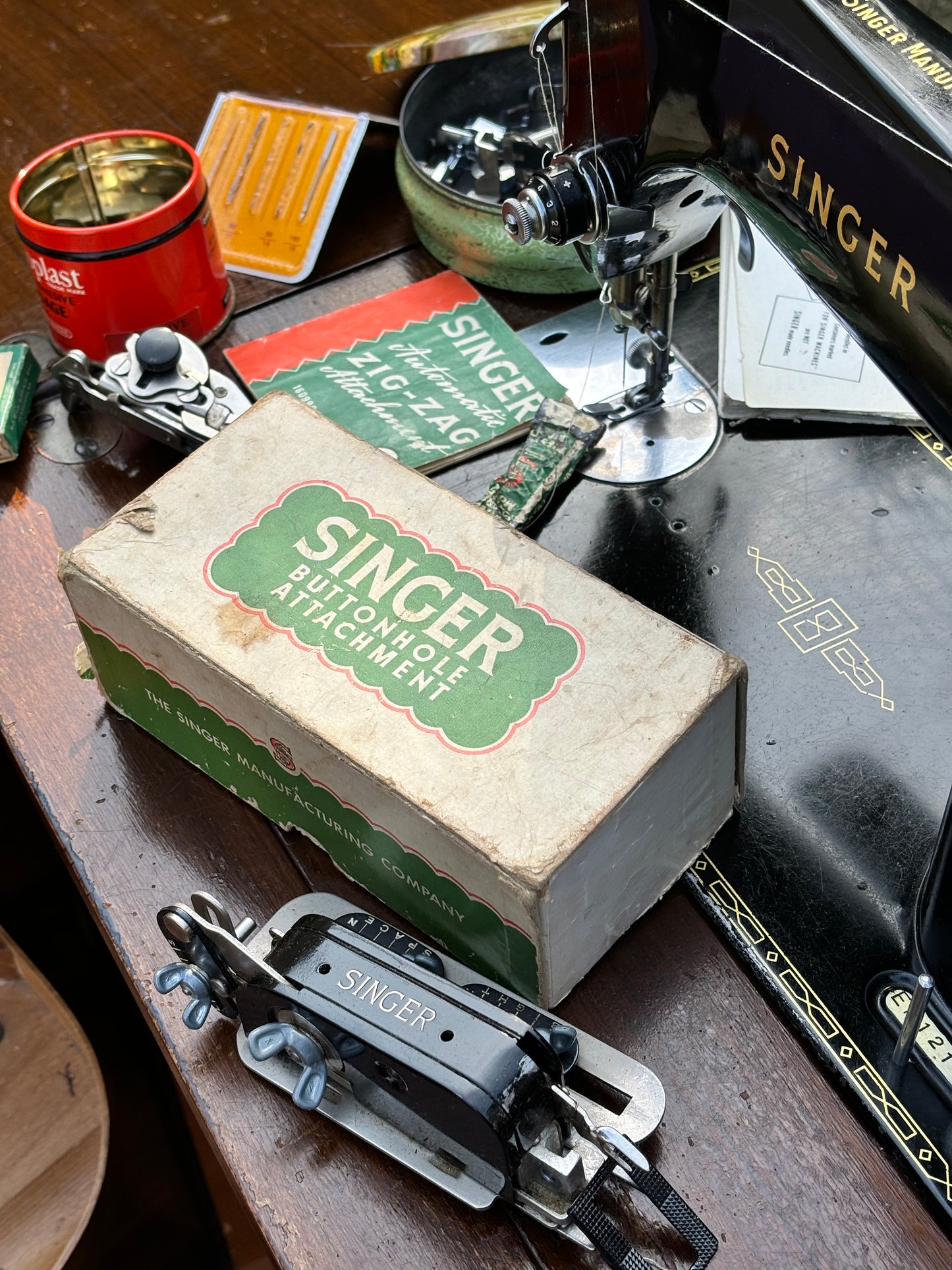 Vintage Singer Sewing Machine with Cabinet, 1954