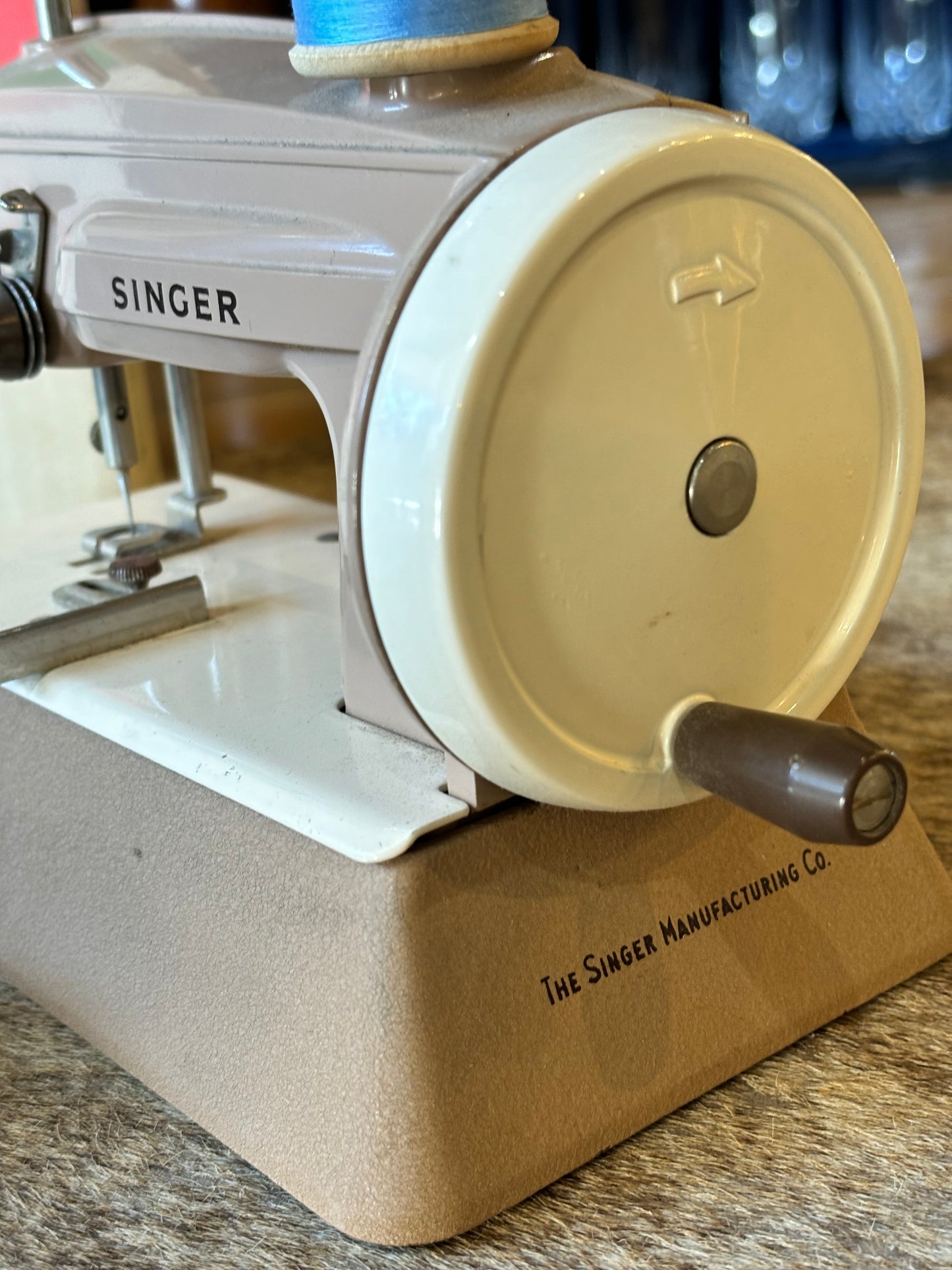 Singer Sewhandy Model 40k Vintage Child's Sewing Machine Made In Great Britain