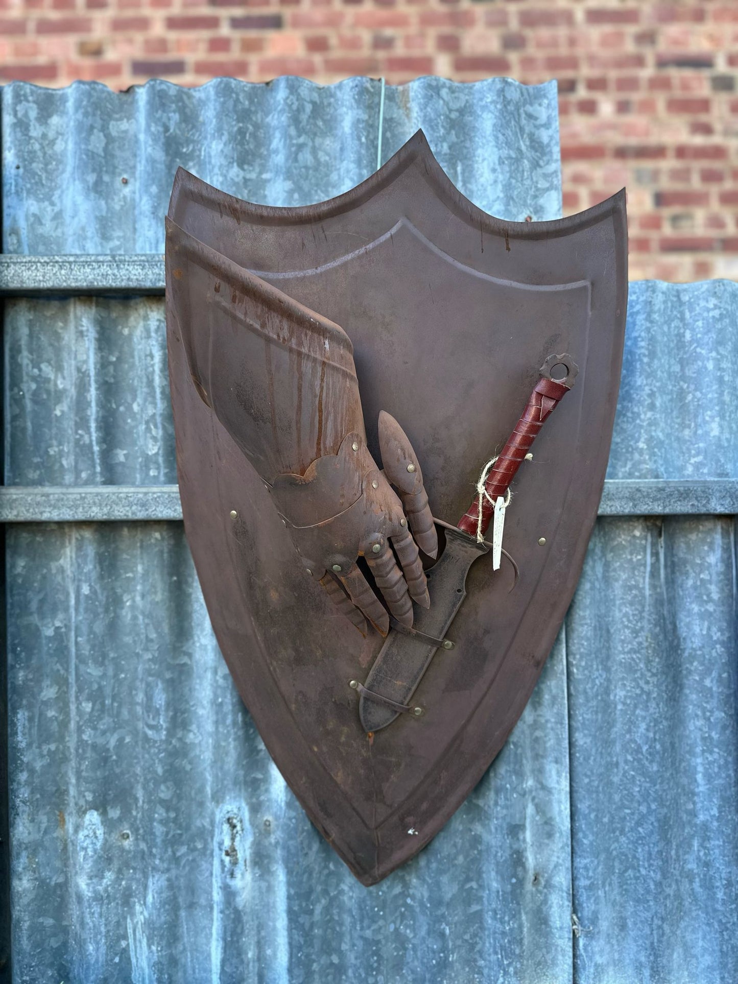 Armoury Decor, Dagger and Sword on Shields