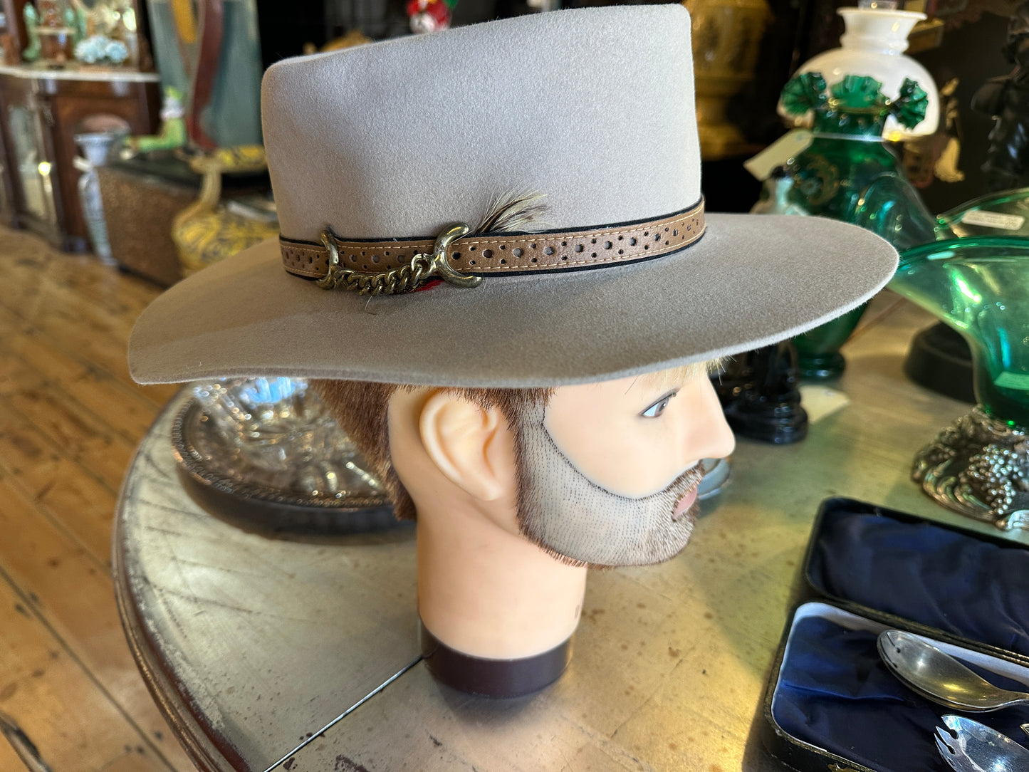 Akubra Hat “Down Under” Australian Genuine Fur Felt (size 54)
