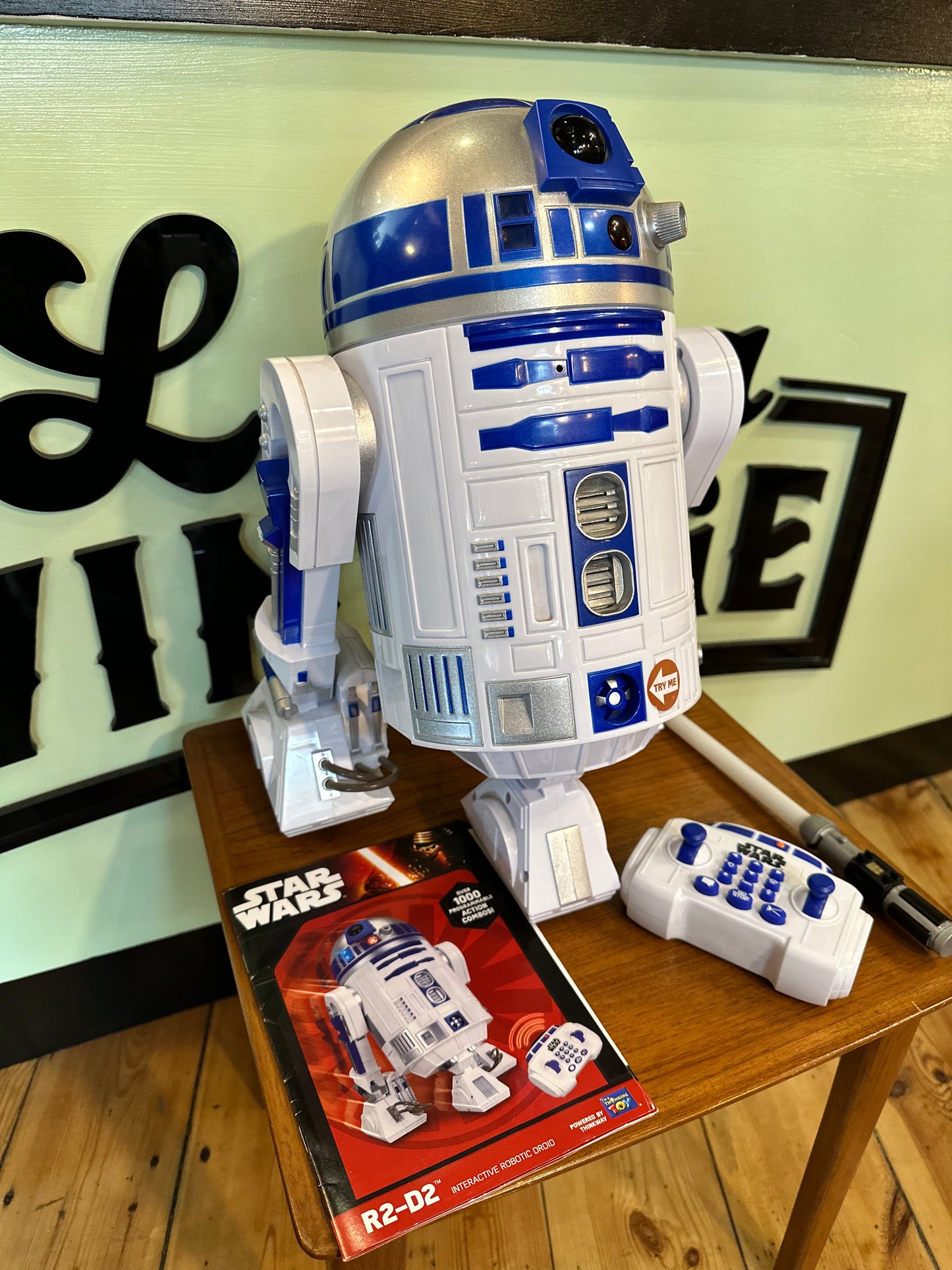 Star Wars R2-D2 Interactive Robotic Droid with remote and instruction manual