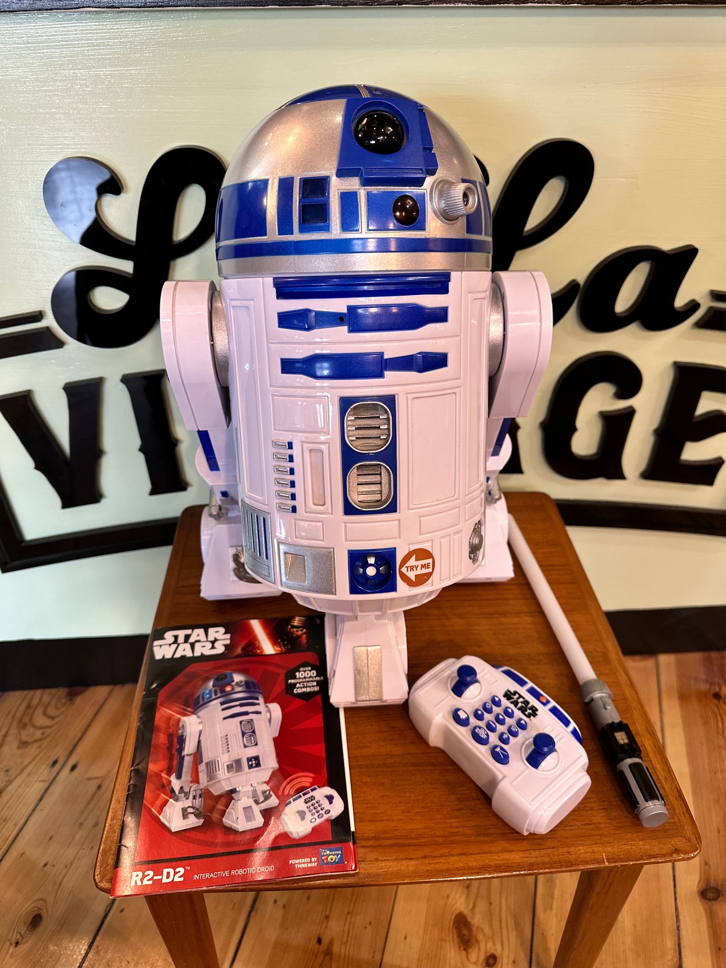 Star Wars R2-D2 Interactive Robotic Droid with remote and instruction manual