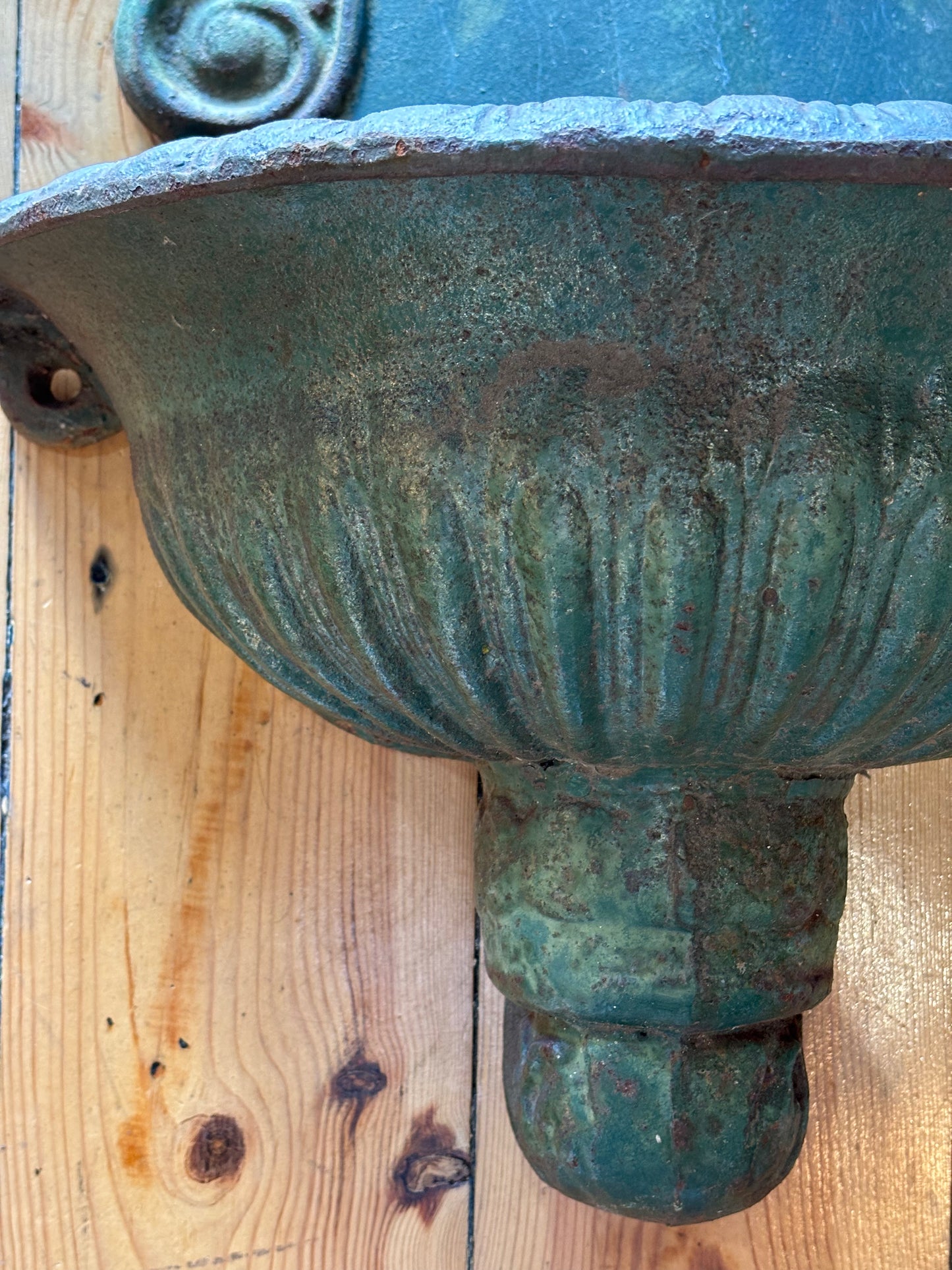 Antique Cast Iron Lion’s Head Wall Fountain 74cm Tall French/Italian Style