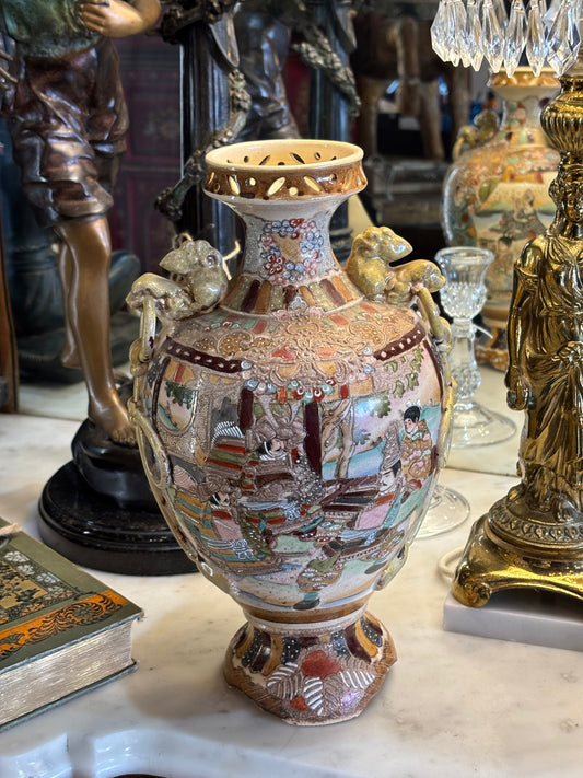Japanese Satsuma-Style Moriage Vase – c. 1920s–40s