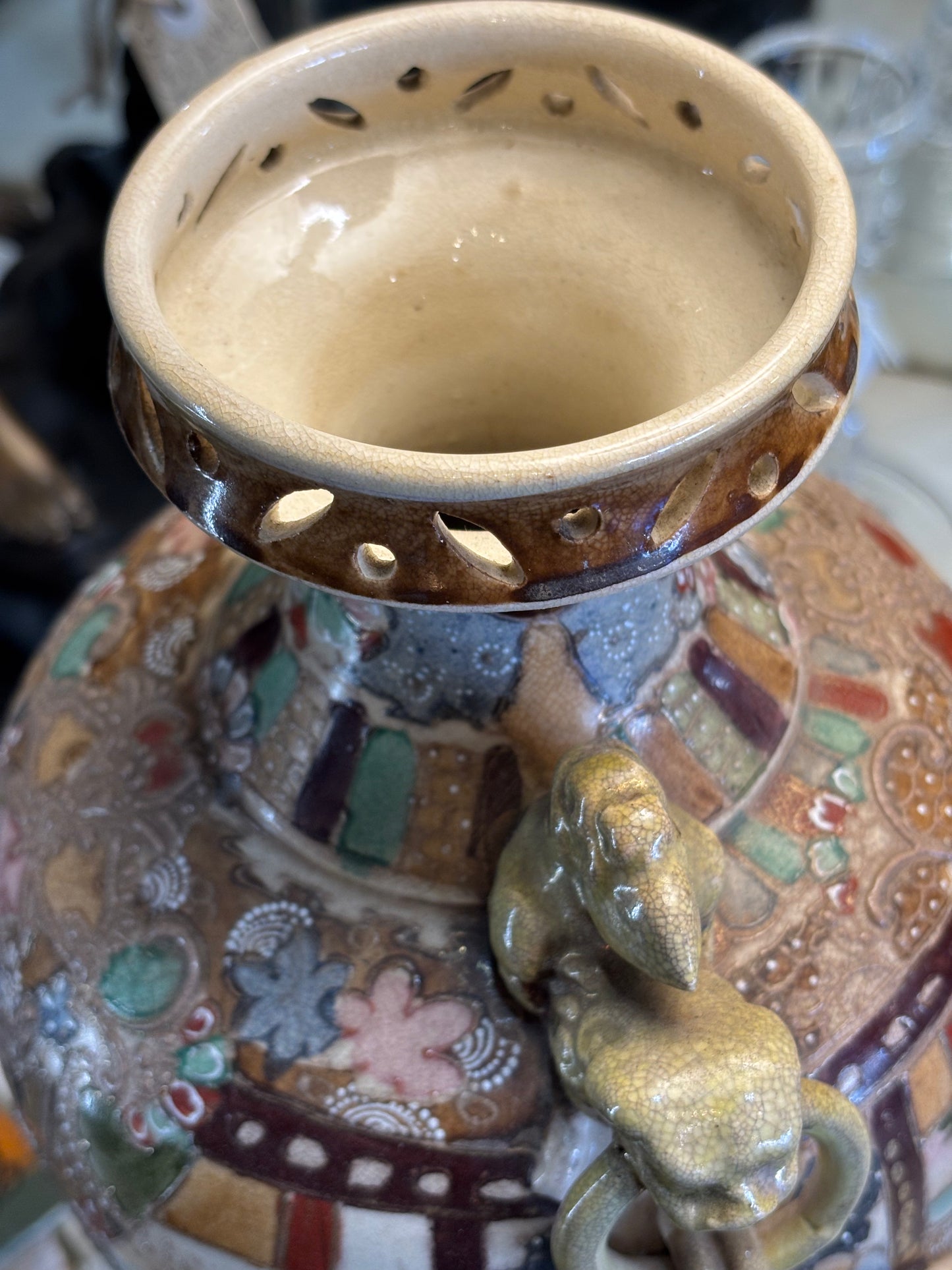 Japanese Satsuma-Style Moriage Vase – c. 1920s–40s