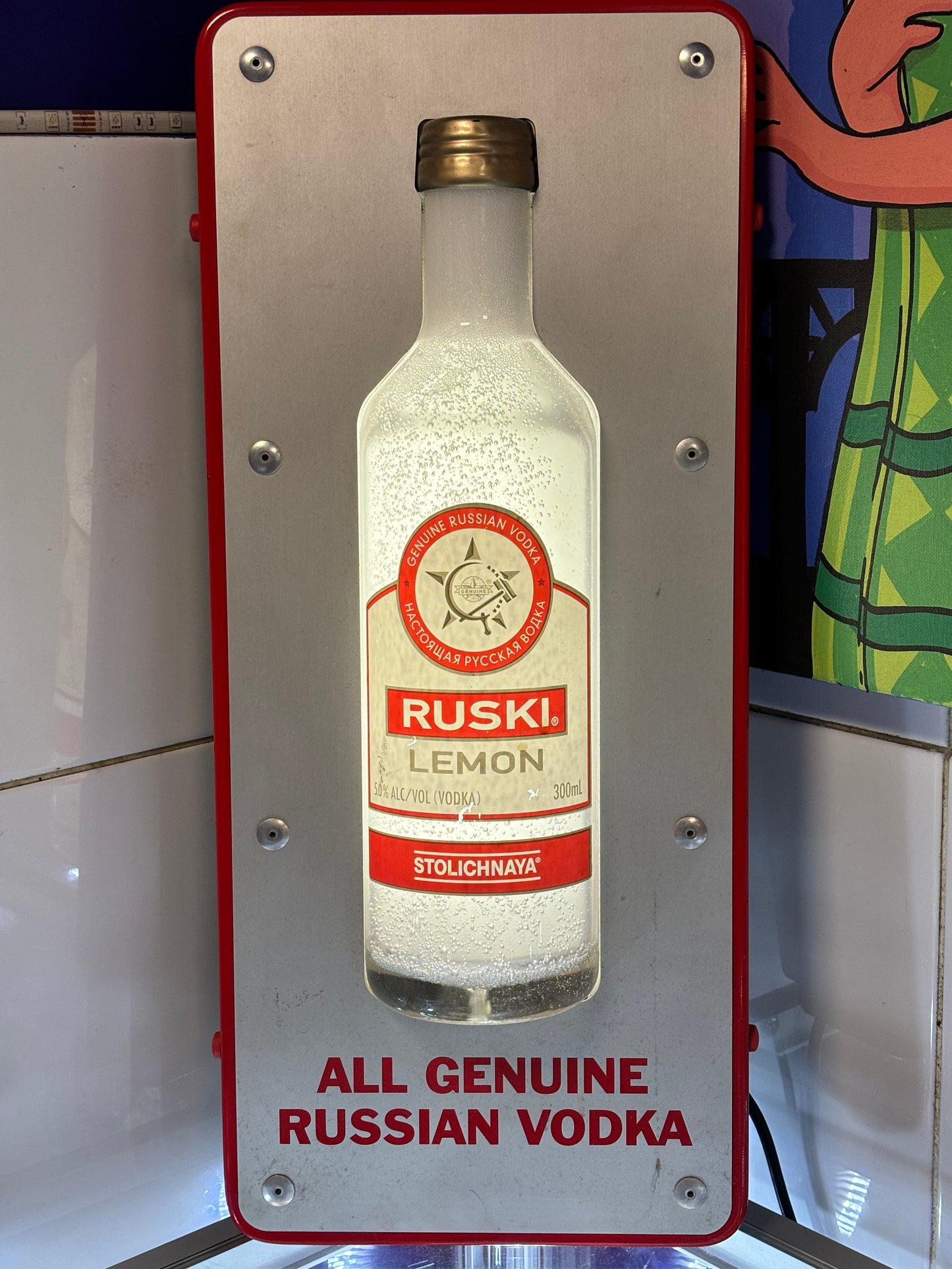 Stolichnaya Lemon Ruski Illuminated Bubbling Advertising Vodka Display Wall Hung Bar Sign