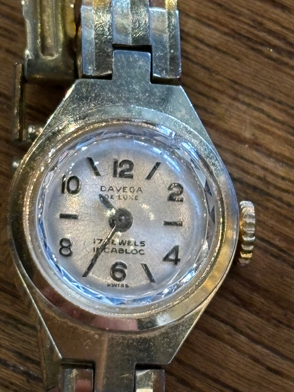 Vintage 1960s Davega De Luxe Swiss Ladies Cocktail Watch