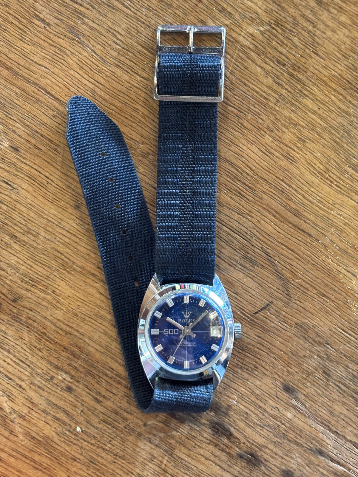 Vintage 1970s Poles 500 Mechanical Watch: Midnight Blue Crosshair Dial with Date