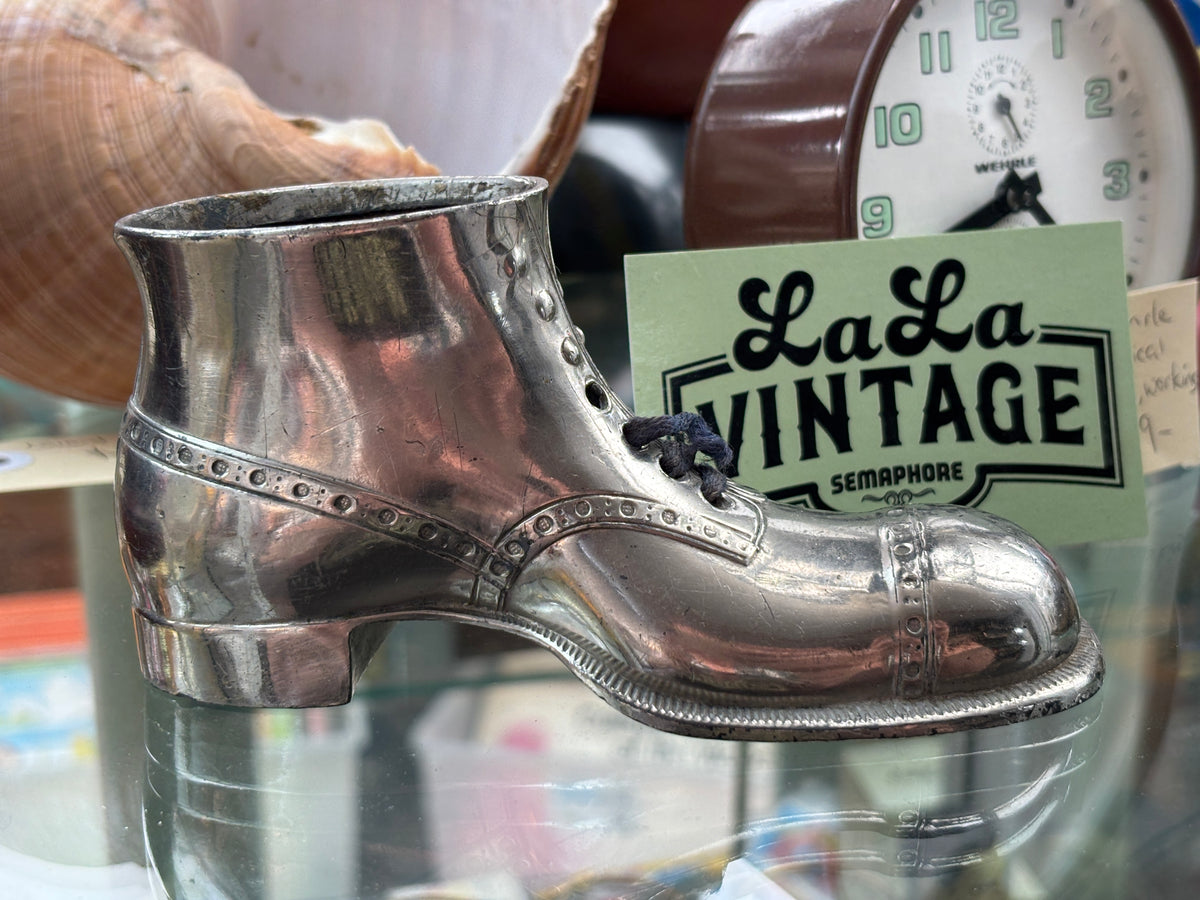 Silver-Plated Brogue Boot – Novelty Desk Ornament / Match or Pin Holder