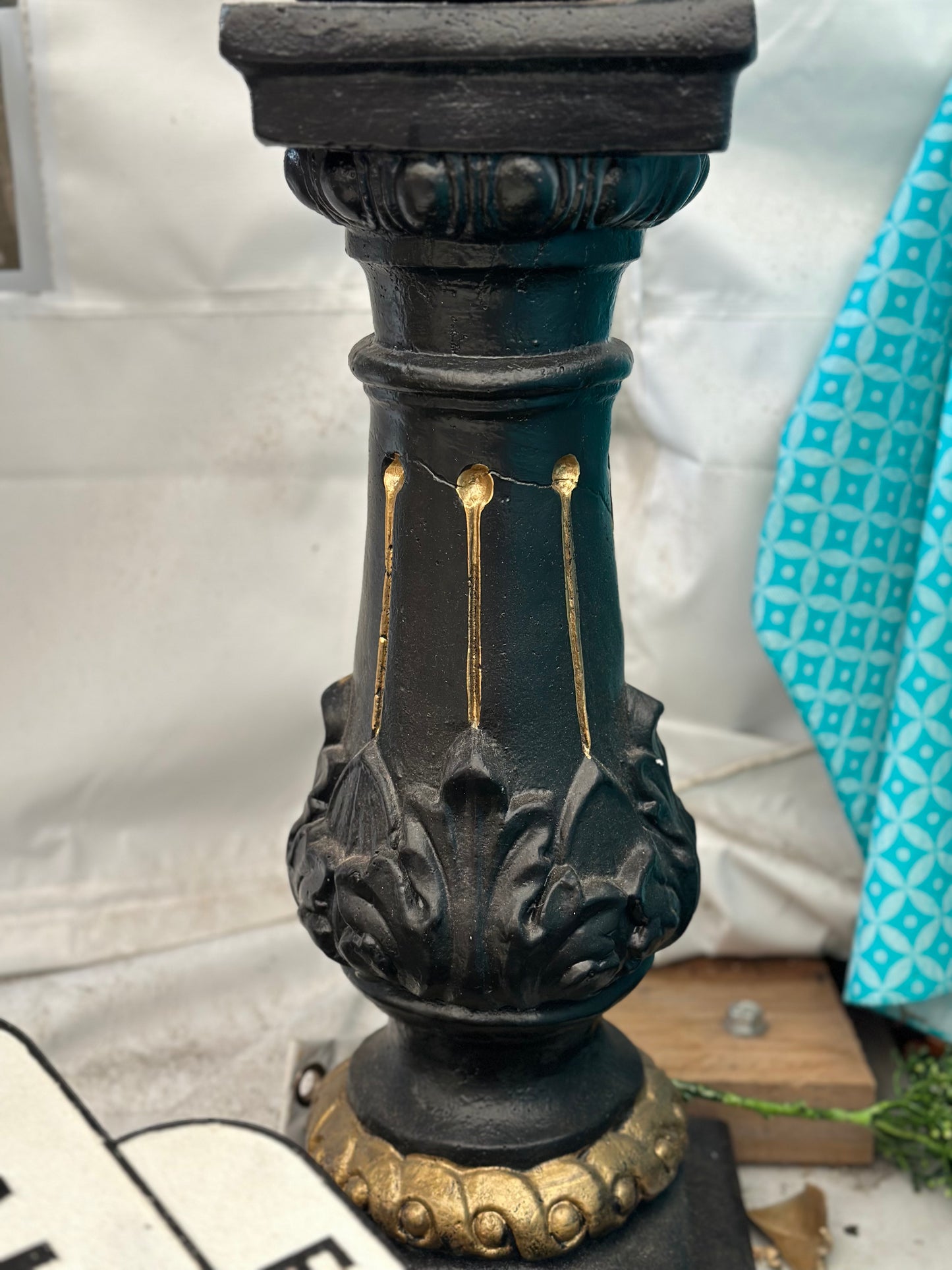 Vintage Style Cast Concrete Jardiniere Urn and Pedestal Base Planter – Black & Gold