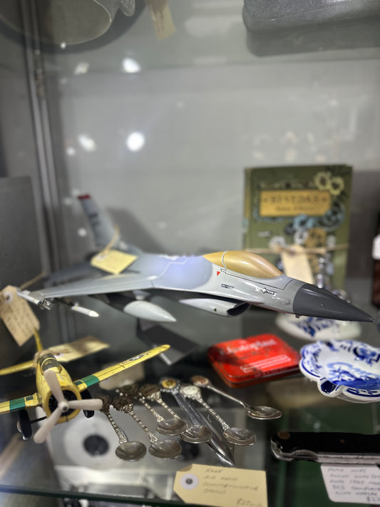 Vintage F-16 Fighting Falcon Model Jet Plane 13th Fighter Squadron "WW" 13FS