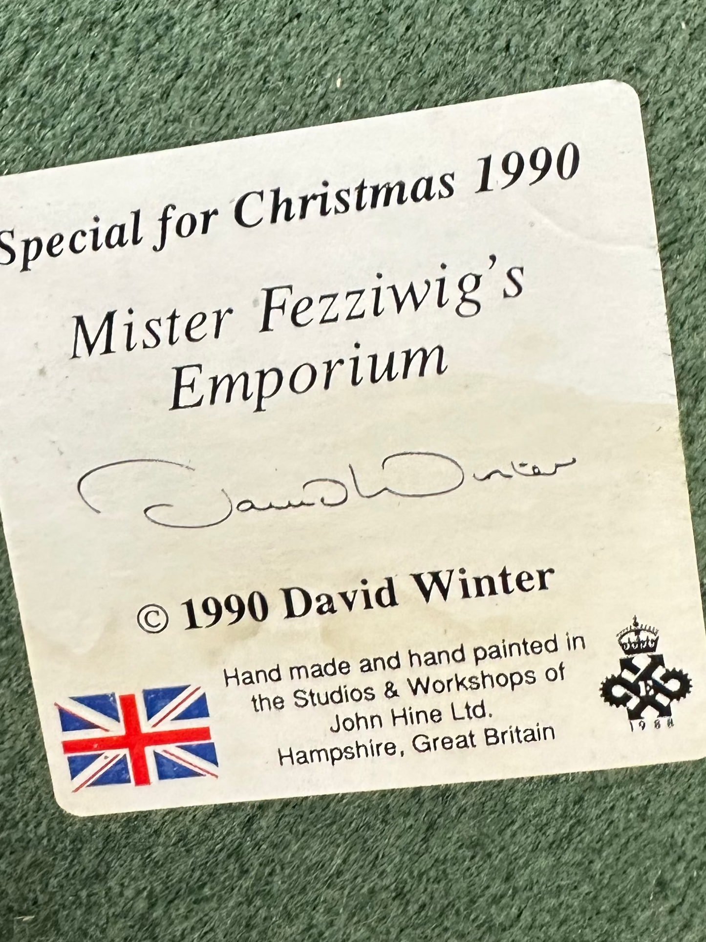 Vintage 1990 David Winter Cottage "Mister Fezziwig's Emporium" Christmas Collectible