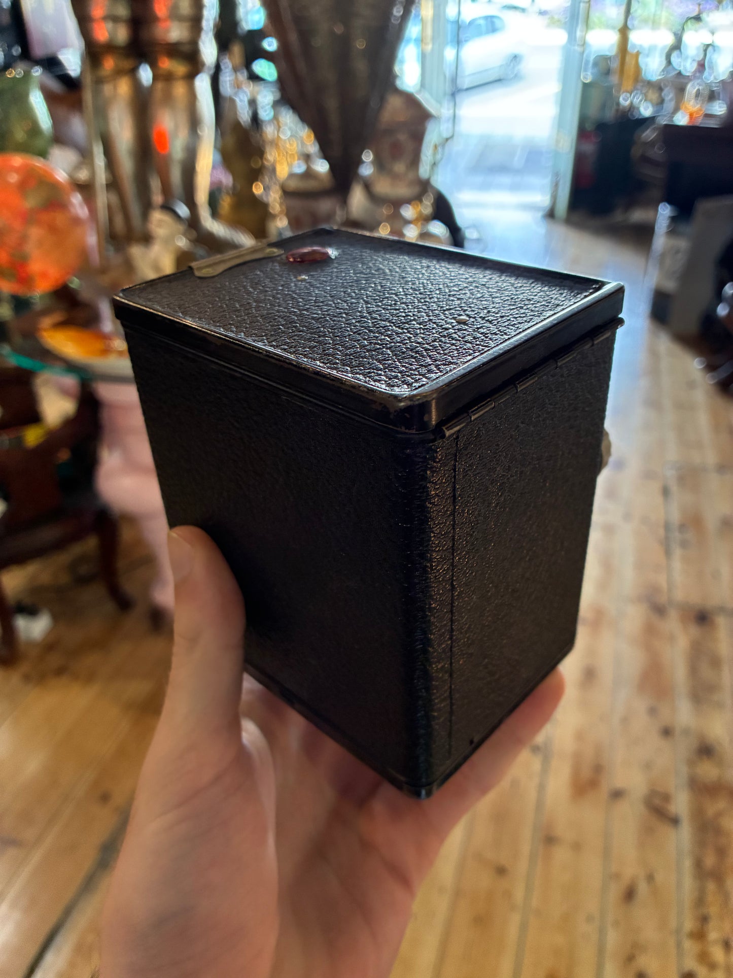 Kodak Brownie Model Six-20 C Box Camera c. 1940s