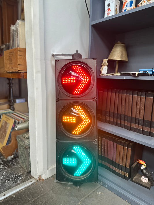 Authentic Industrial Traffic Light Arrow Signal – Vintage LED Street Signal Decor