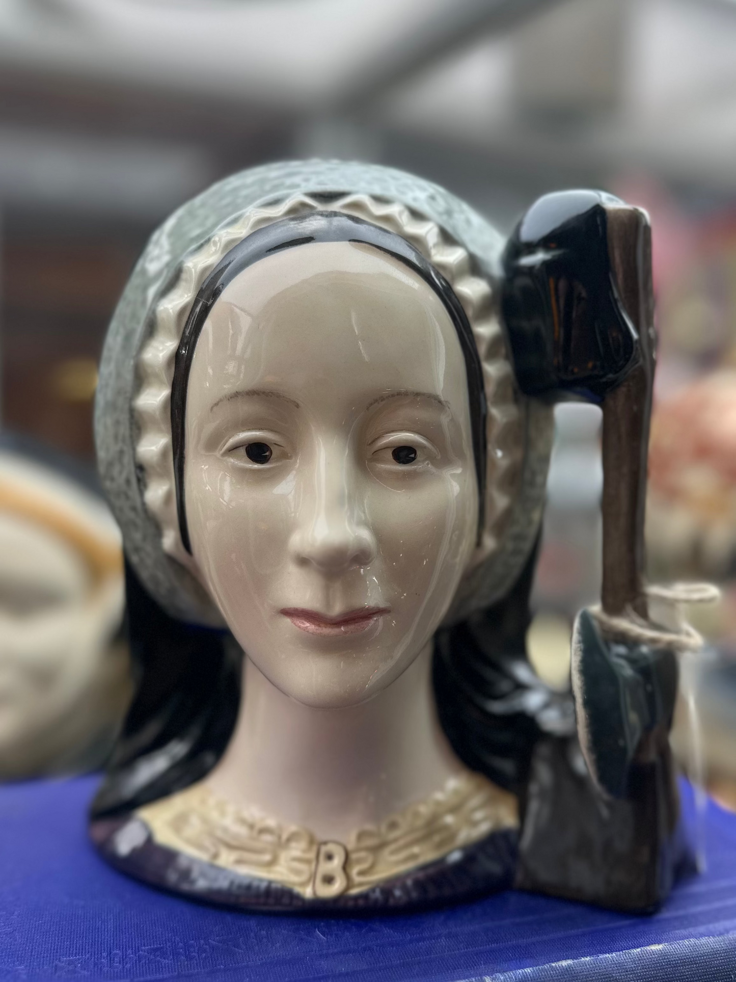 Royal Doulton Anne Boleyn Large Character Jug D6644 - Vintage 1975 England