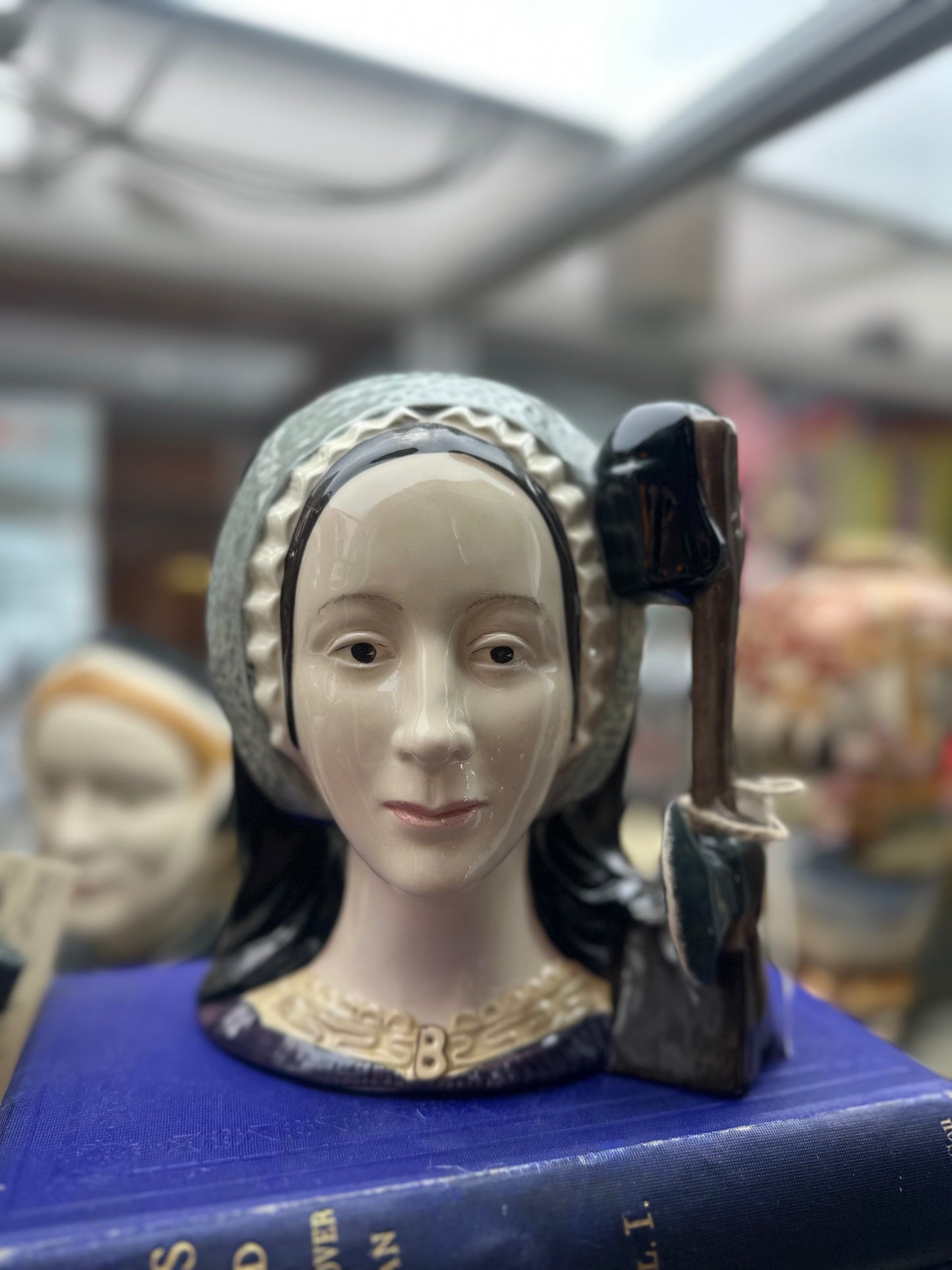 Royal Doulton Anne Boleyn Large Character Jug D6644 - Vintage 1975 England