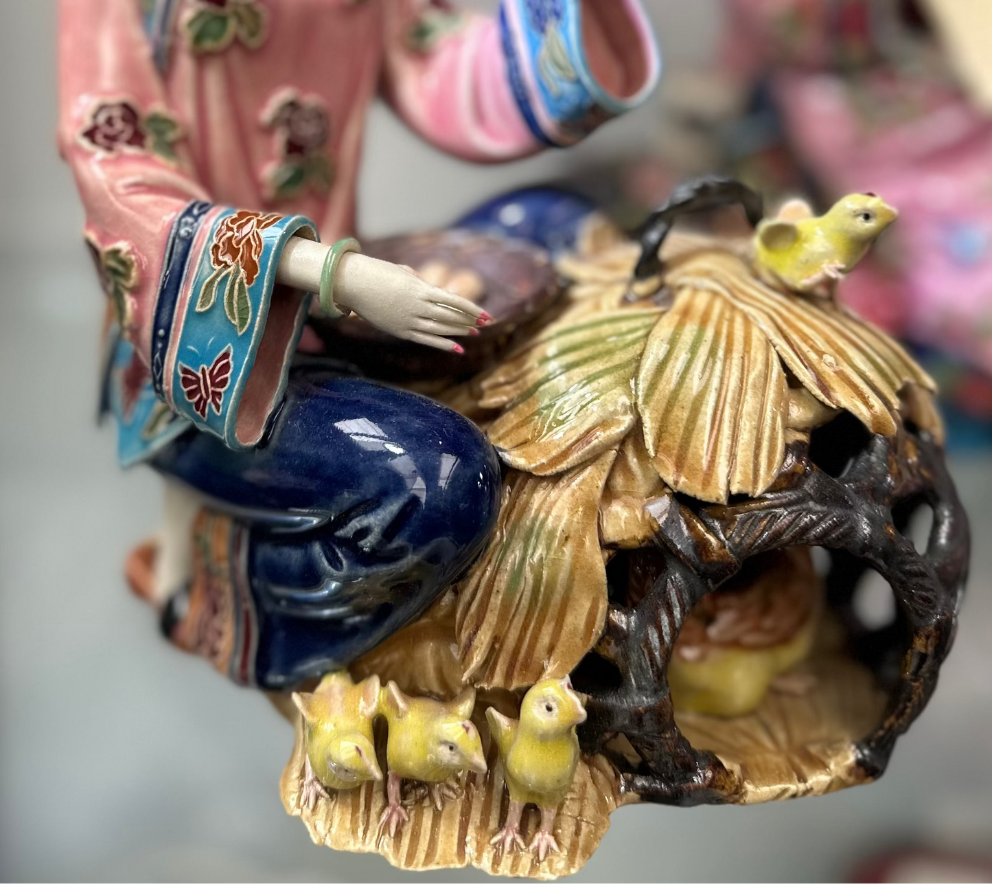 Vintage Chinese Shiwan Pottery Figurine - Lady Feeding Chickens & Eggs - Hand-Painted Polychrome Ceramic Statue