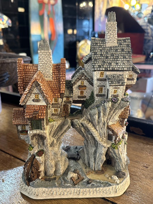 David Winter Cottages "Wreckers Cottages" Limited Edition 1996 - Hand Painted British Collectible