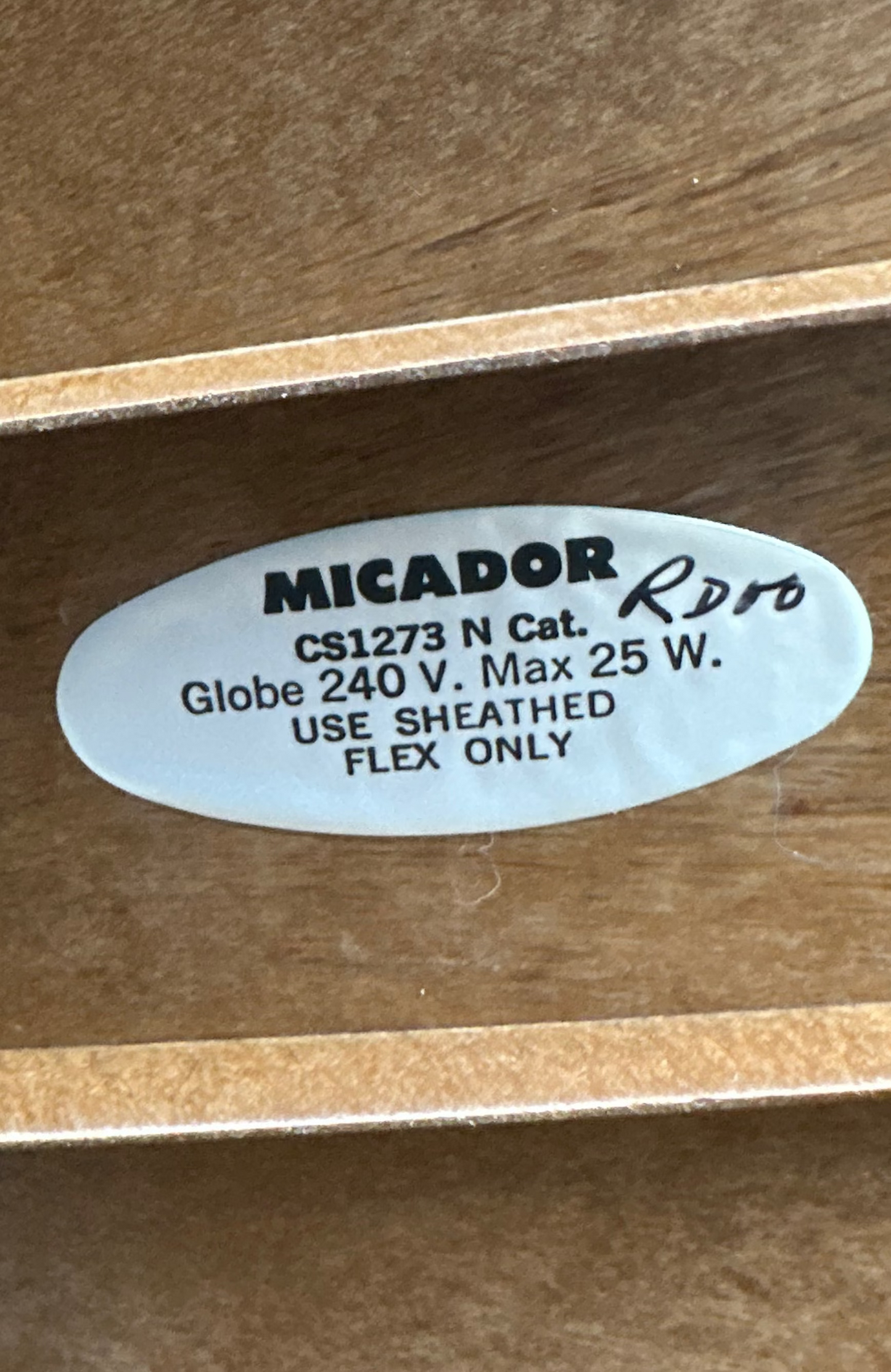 Vintage Micador Illuminated Globe Lamp – Retro Wooden Base World Globe Light