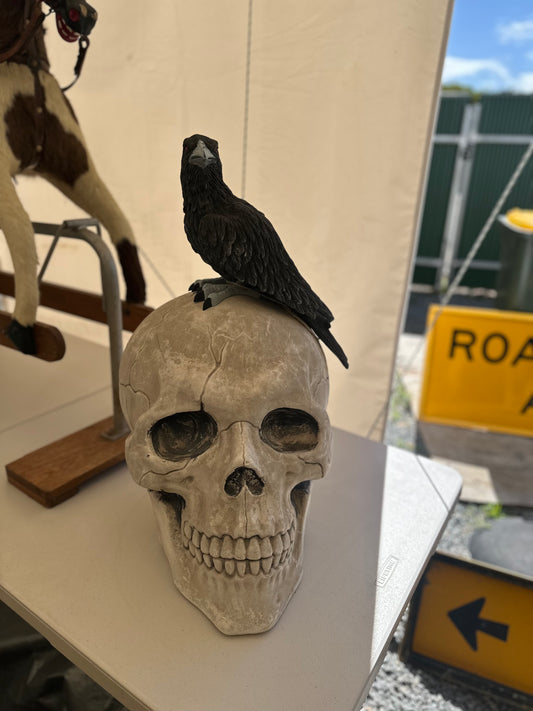 Gothic Raven on Skull Statue - Large Memento Mori Macabre Home Decor | La La Vintage