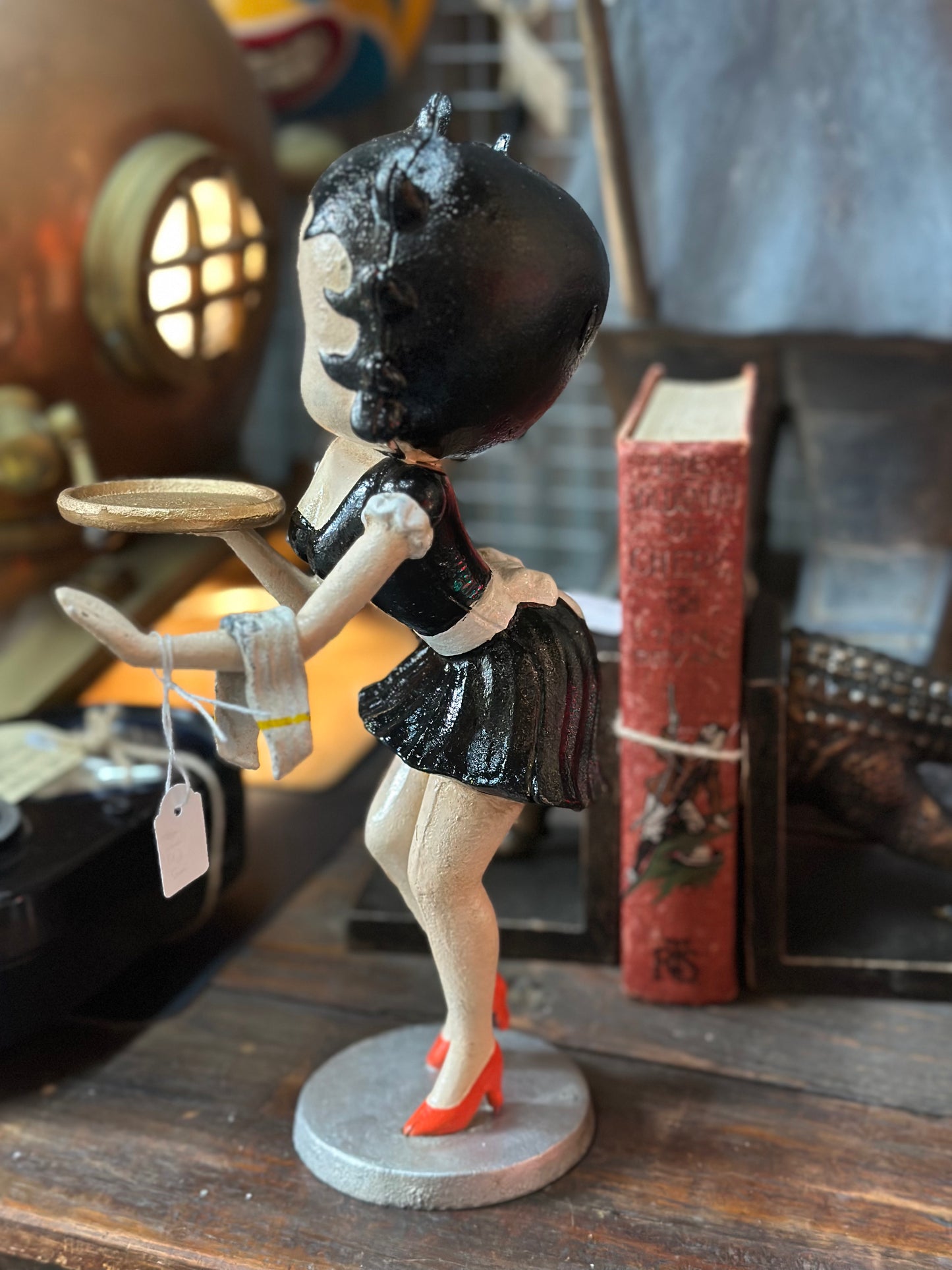 Betty Boop Cast Iron Waitress Figurine – Hand Painted Retro Diner Tray Statue