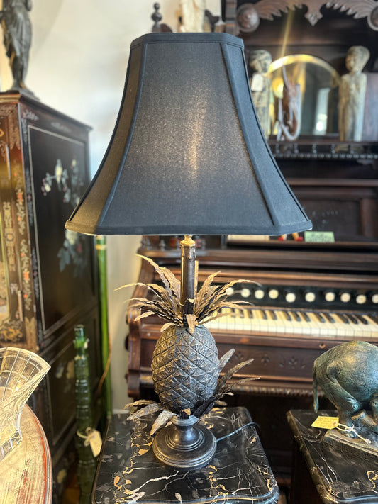 Vintage style Hollywood Regency Metal Pineapple Table Lamp - Black & Bronze Tropical Decor with Shade