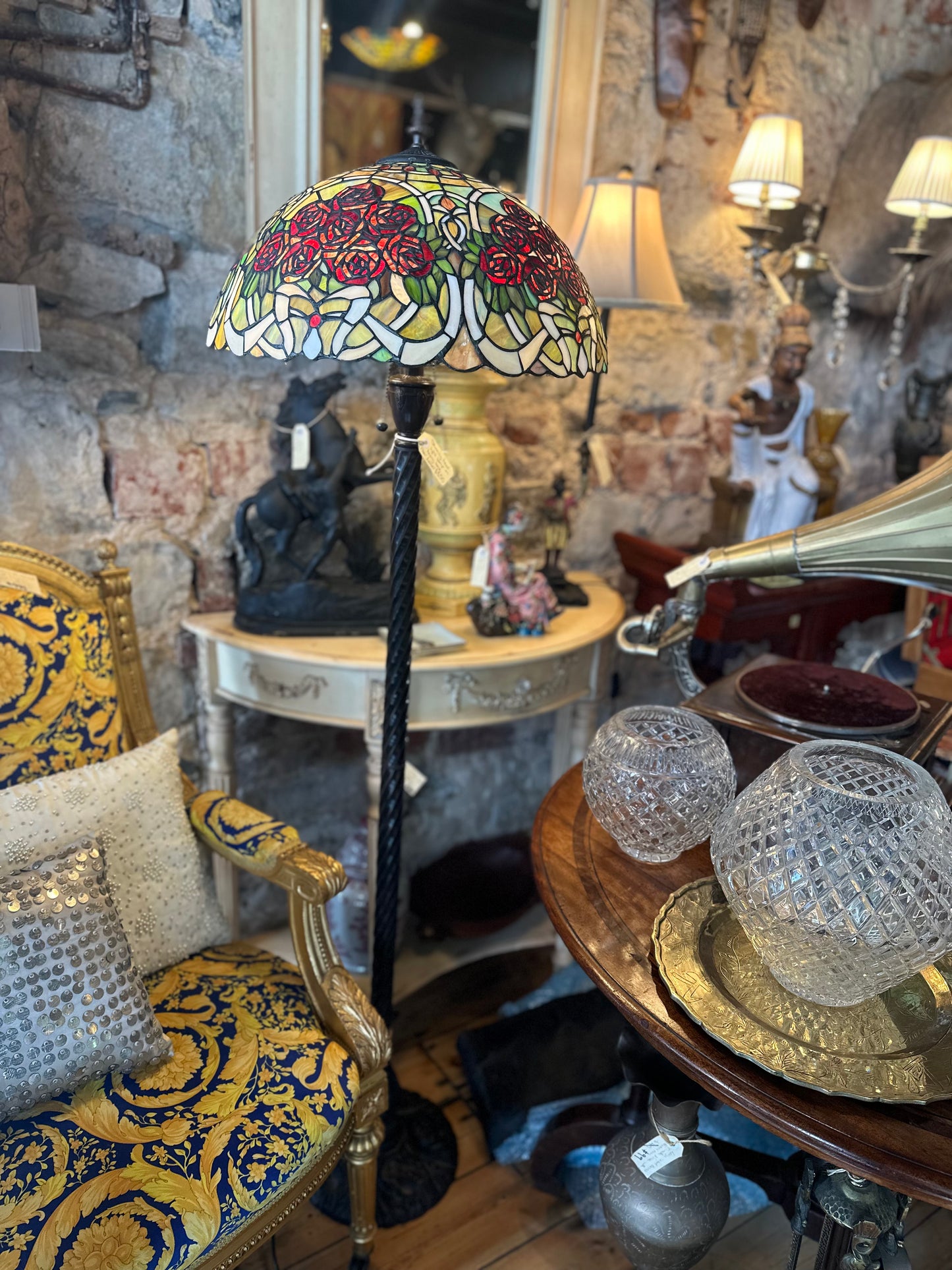 Vintage Tiffany Style Floor Lamp – Red Rose Stained Glass with Twisted Wrought Iron Base