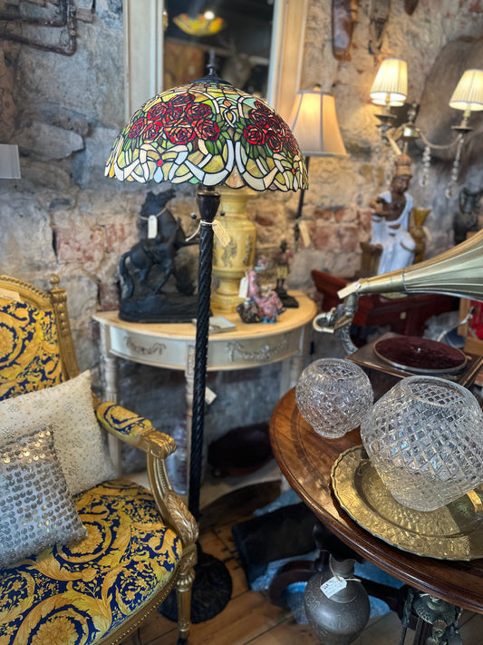 Vintage Tiffany Style Floor Lamp – Red Rose Stained Glass with Twisted Wrought Iron Base
