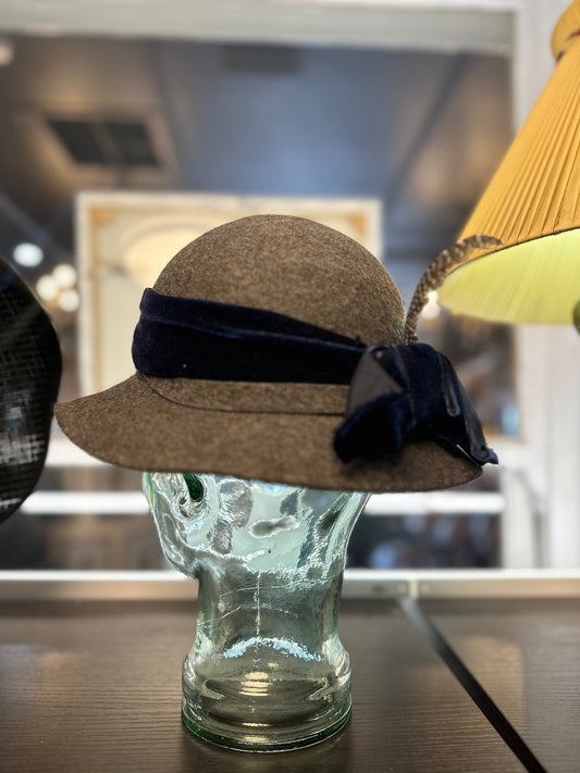 Vintage Style Grey Wool Felt Fedora Hat | Navy Velvet Band & Feather